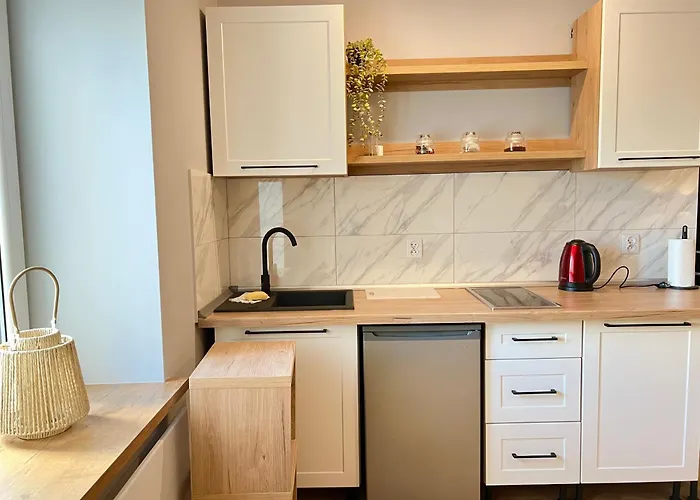 Kawalerka 51 Λοτζ